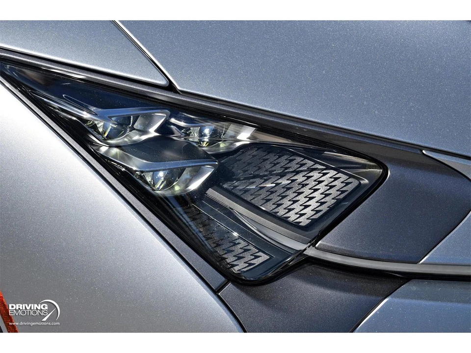 2026 Lexus LC - Image 14 of 31