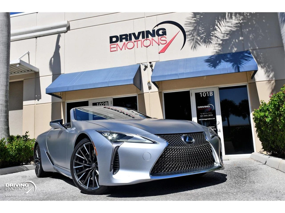 2026 Lexus LC - Image 4 of 31