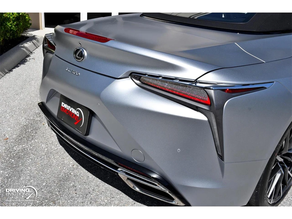 2026 Lexus LC - Image 25 of 31