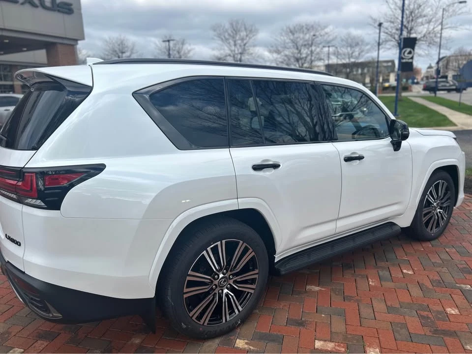 2026 Lexus LX 4th Gen - Image 6 of 6