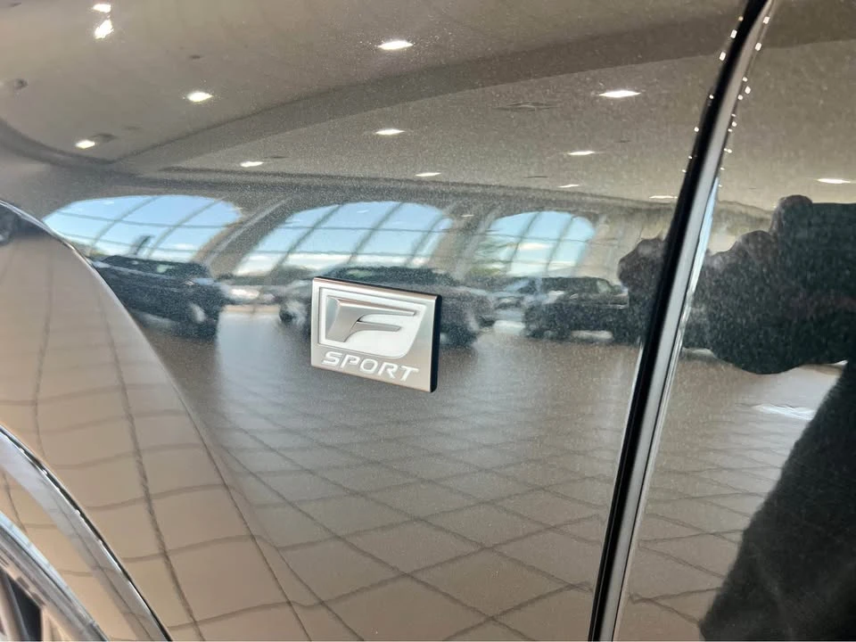 2026 Lexus LX 4th Gen - Image 8 of 14
