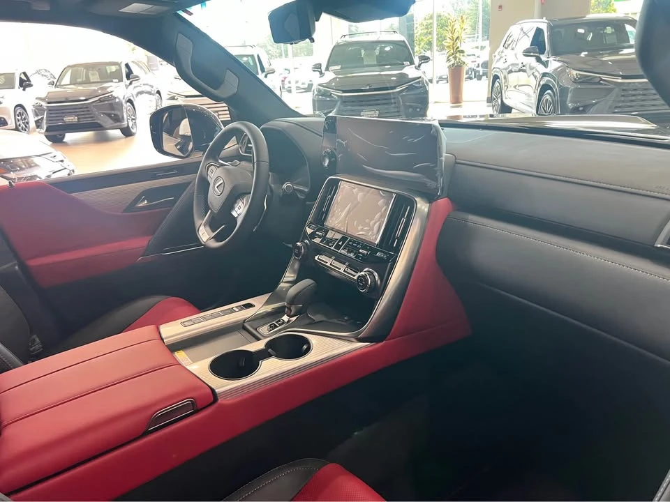 2026 Lexus LX 4th Gen - Image 4 of 14