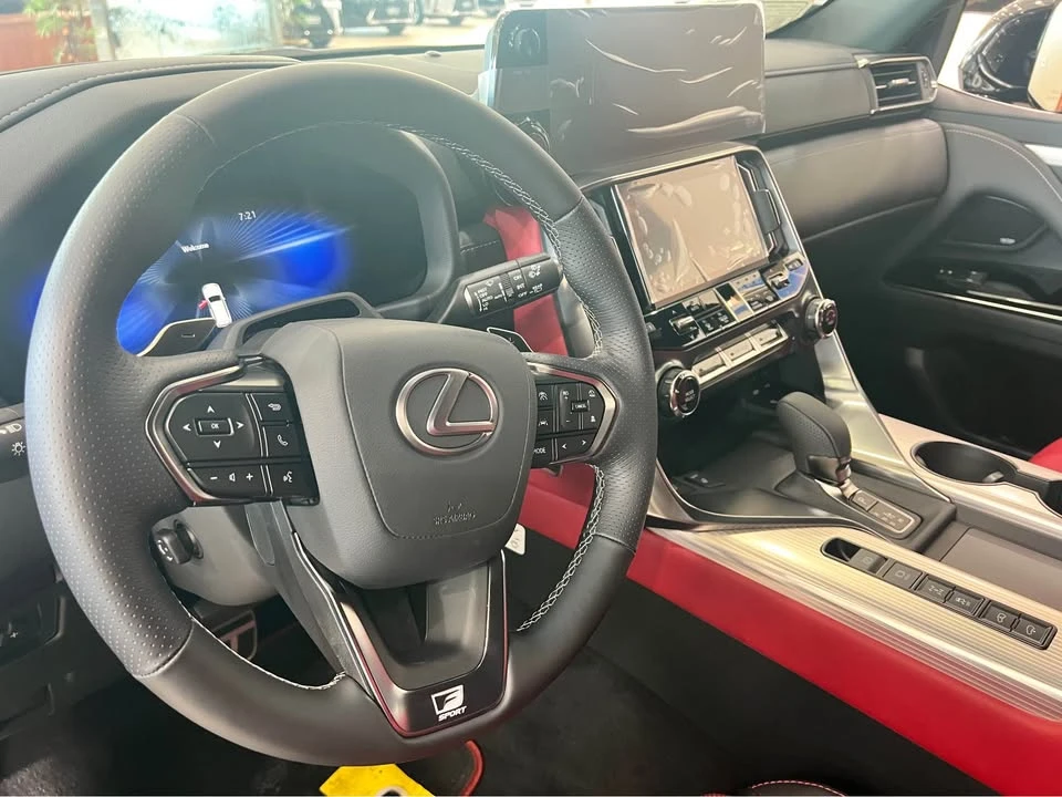 2026 Lexus LX 4th Gen - Image 10 of 14