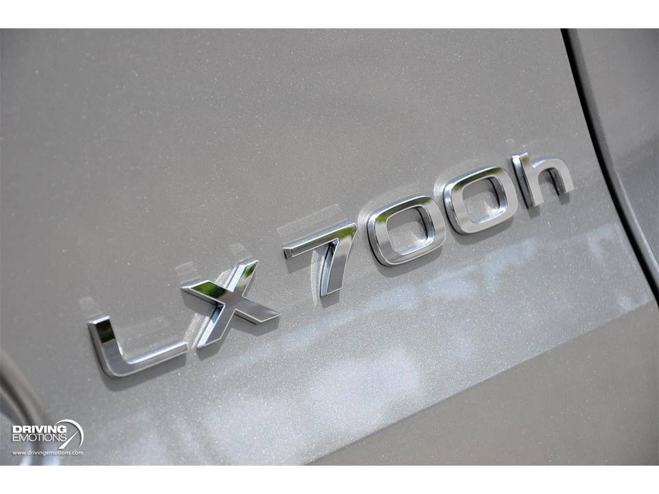 2026 Lexus LX 4th Gen - Image 24 of 31
