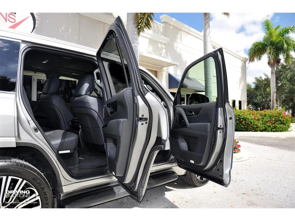 2026 Lexus LX 4th Gen - Image 14 of 31