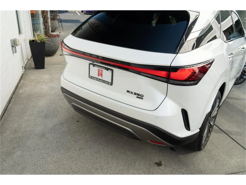 2026 Lexus RX 5th Gen - Image 6 of 12