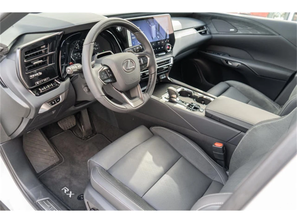 2026 Lexus RX 5th Gen - Image 8 of 12