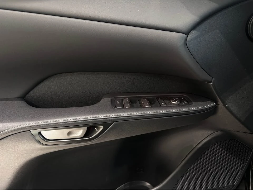 2026 Lexus RX 5th Gen - Image 6 of 12