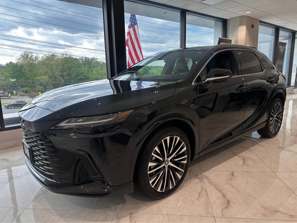 2026 Lexus RX 5th Gen - Image 2 of 12