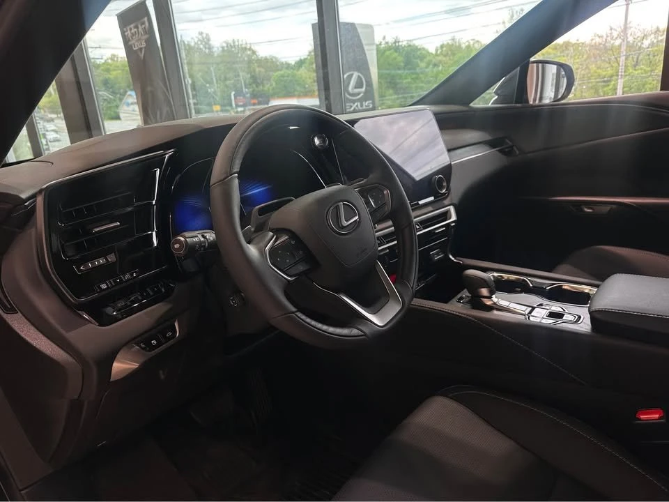 2026 Lexus RX 5th Gen - Image 7 of 12