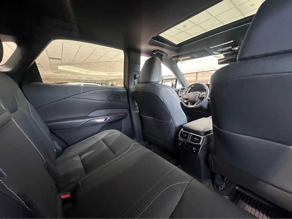 2026 Lexus RX 5th Gen - Image 11 of 12