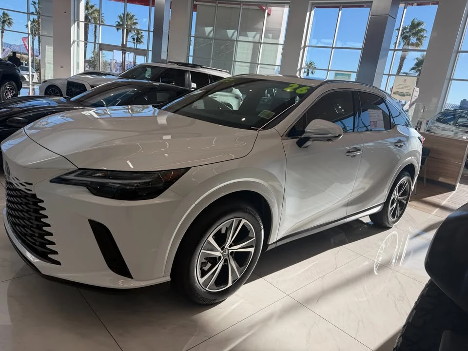 2026 Lexus RX 5th Gen - Image 5 of 6