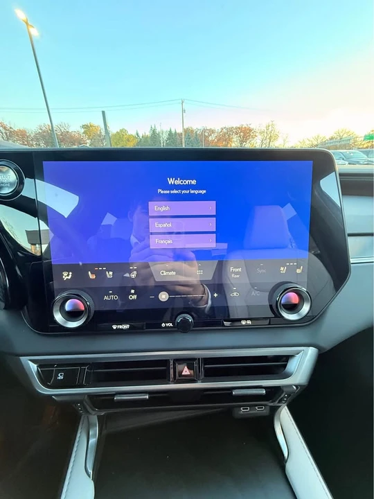 2026 Lexus RX 5th Gen - Image 9 of 11