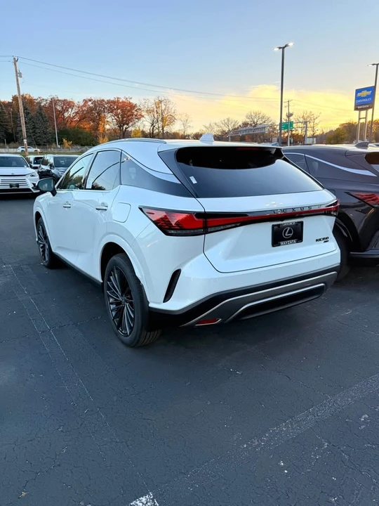 2026 Lexus RX 5th Gen - Image 3 of 11
