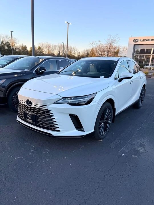 2026 Lexus RX 5th Gen - Image 2 of 11