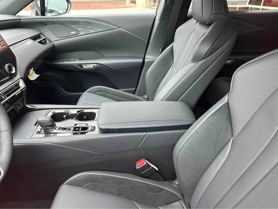 2026 Lexus RX 5th Gen - Image 7 of 7