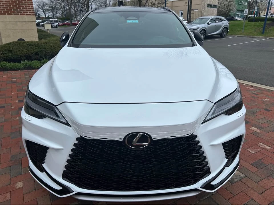 2026 Lexus RX 5th Gen - Image 4 of 7