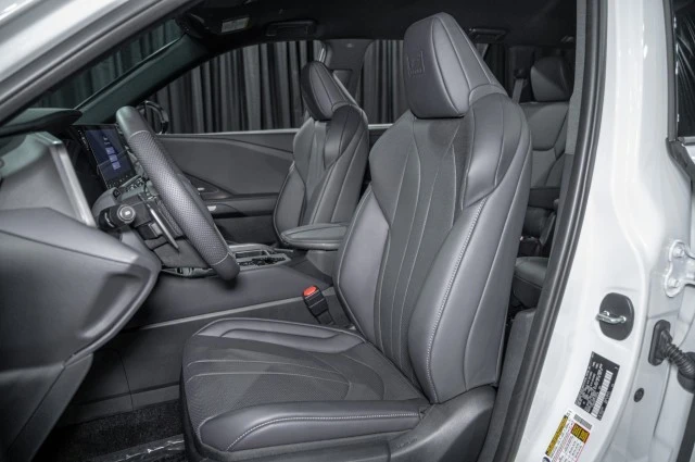 2026 Lexus - Image 10 of 12