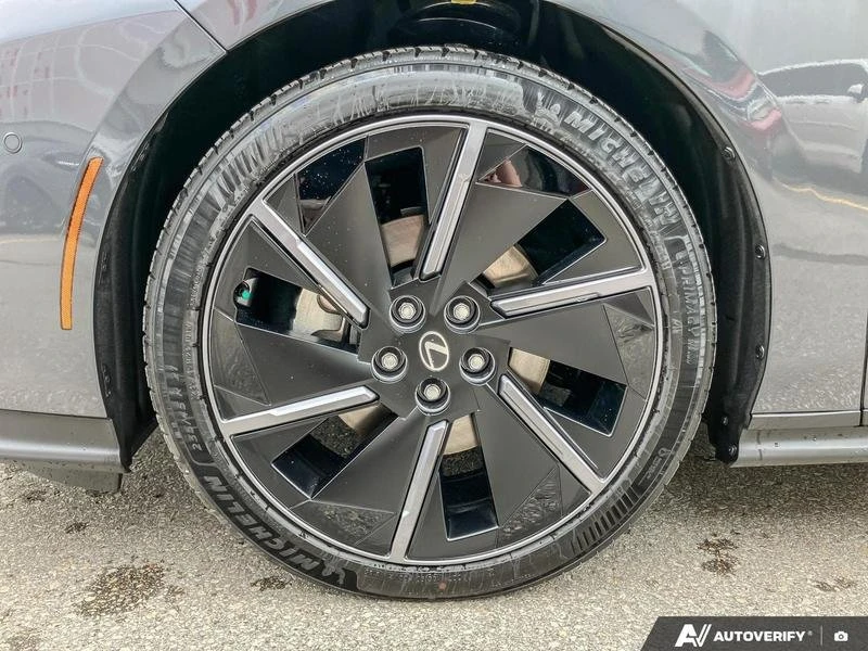 2026 Lexus ES 7th Gen - Image 6 of 20
