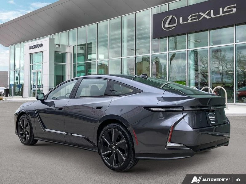 2026 Lexus ES 7th Gen - Image 4 of 20