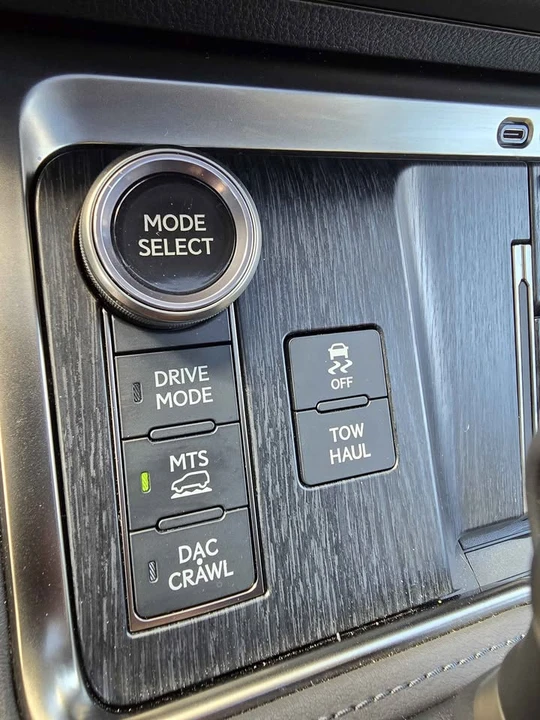 2026 Lexus GX 3rd Gen - Image 16 of 18
