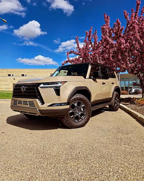 2026 Lexus GX 3rd Gen - Image 13 of 18