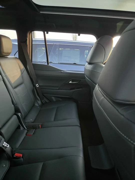 2026 Lexus GX 3rd Gen - Image 5 of 6