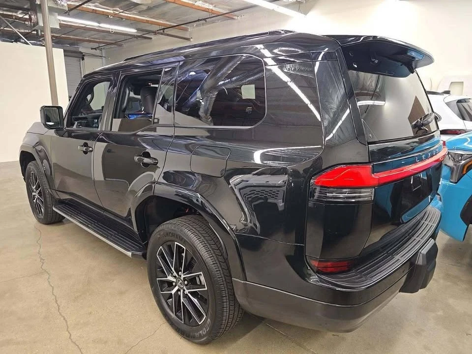2026 Lexus GX 3rd Gen - Image 2 of 9