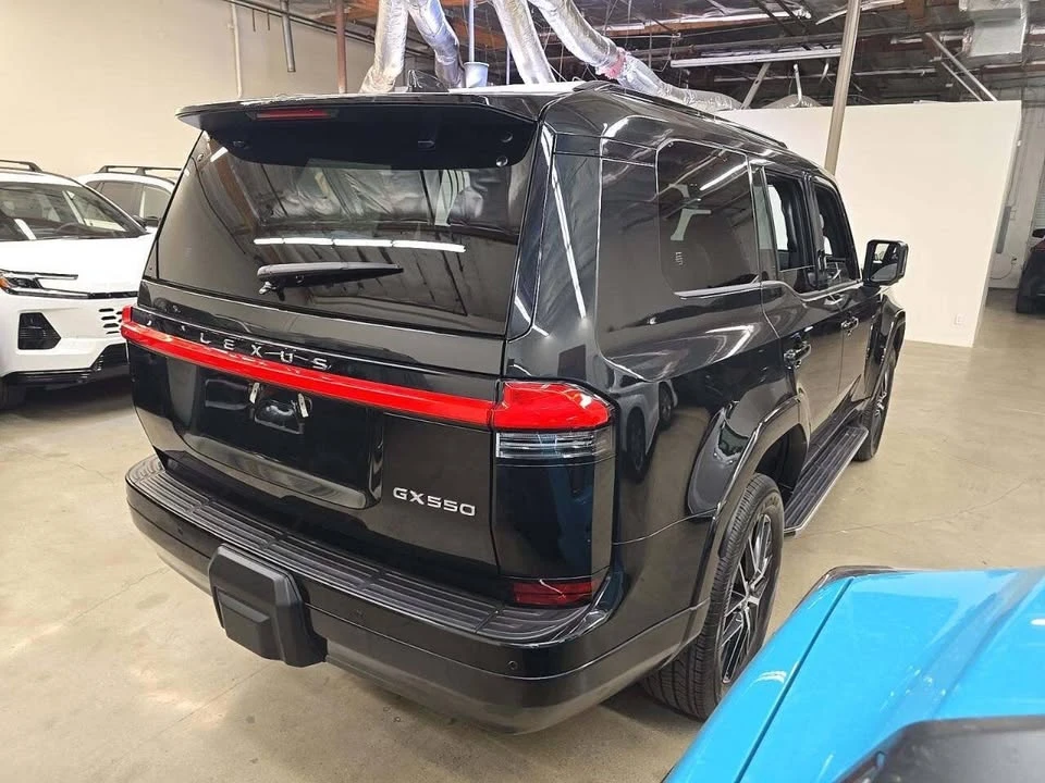 2026 Lexus GX 3rd Gen - Image 3 of 9