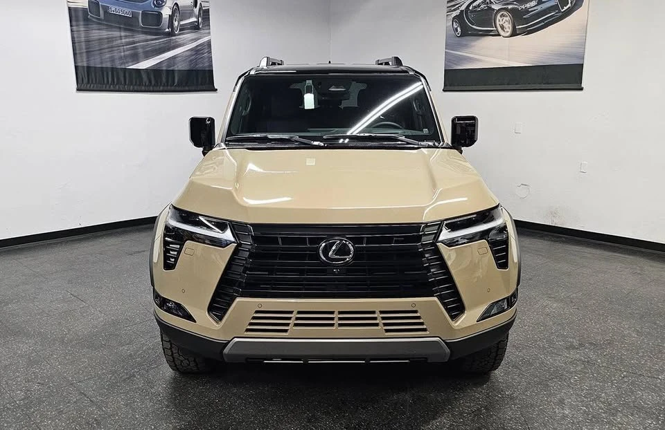 2026 Lexus GX 3rd Gen - Image 5 of 17