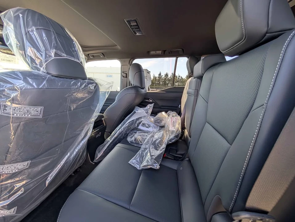 2026 Lexus GX 3rd Gen - Image 5 of 5