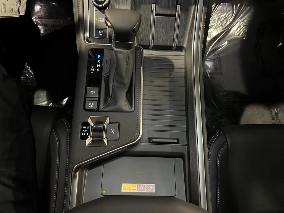 2026 Lexus GX 3rd Gen - Image 13 of 20