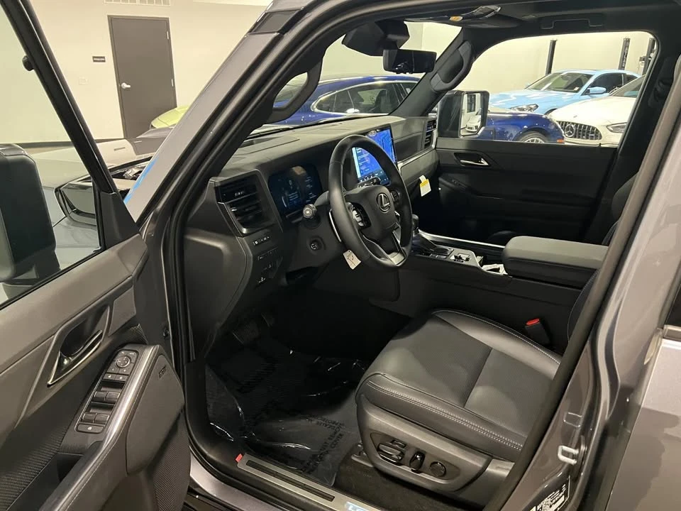 2026 Lexus GX 3rd Gen - Image 8 of 20