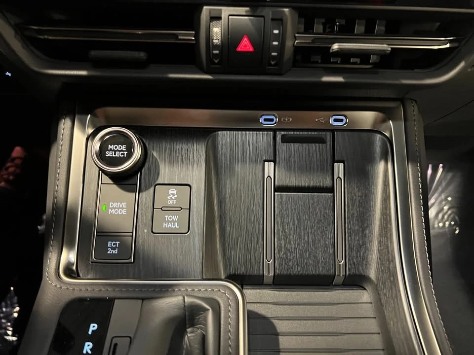 2026 Lexus GX 3rd Gen - Image 12 of 20