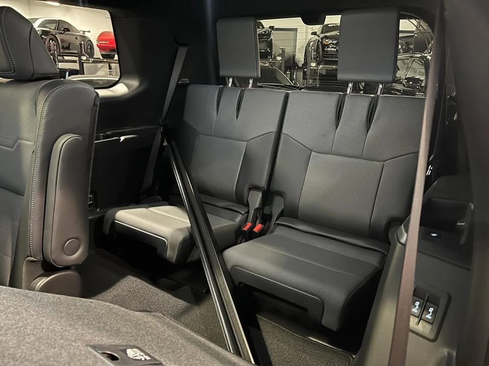 2026 Lexus GX 3rd Gen - Image 17 of 20