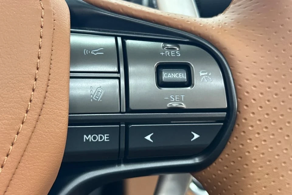 2026 Lexus LC - Image 18 of 18