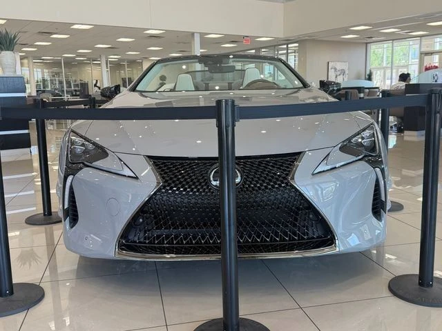 2026 Lexus LC - Image 9 of 19