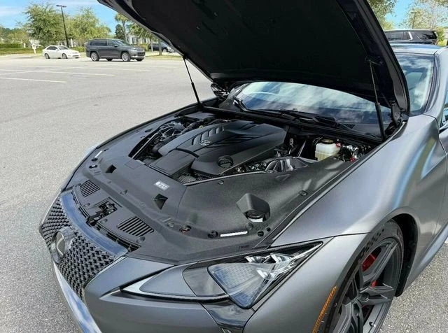 2026 Lexus LC - Image 9 of 20