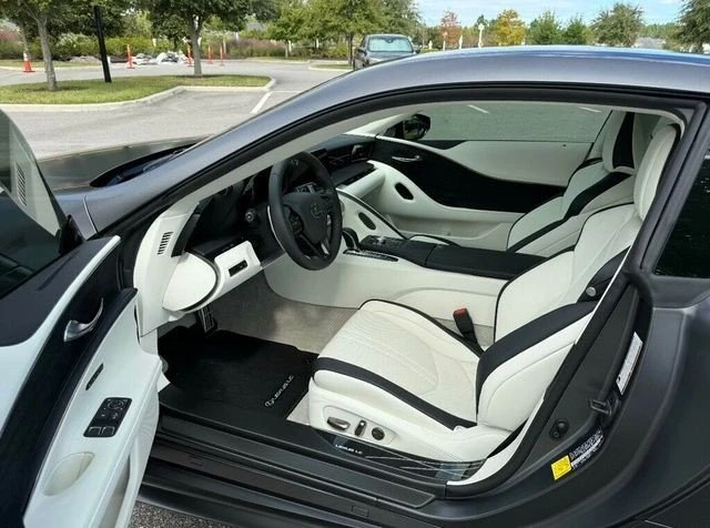 2026 Lexus LC - Image 11 of 20