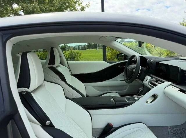 2026 Lexus LC - Image 20 of 20