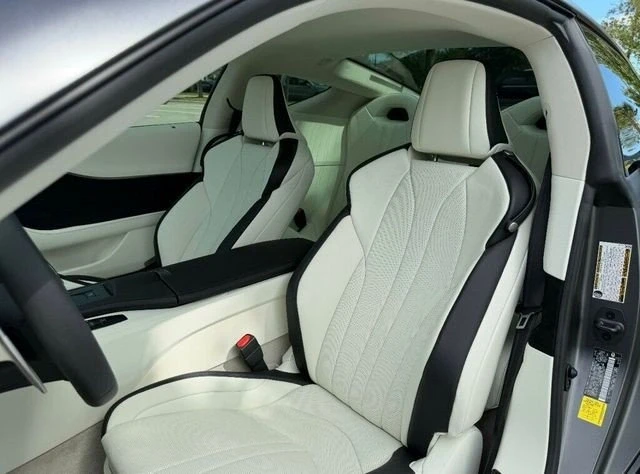 2026 Lexus LC - Image 14 of 20