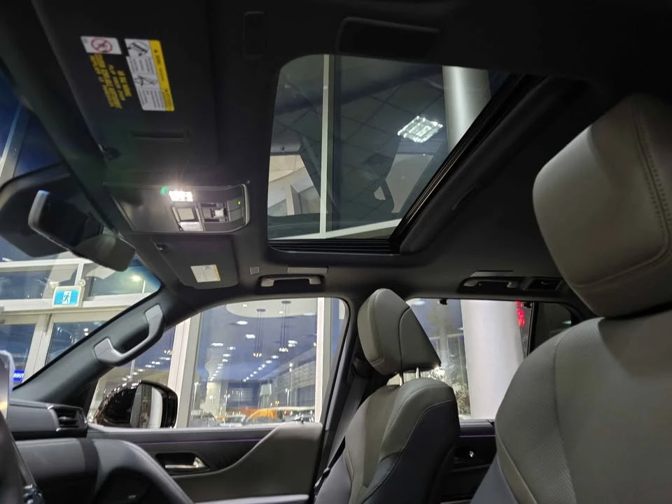 2026 Lexus LX 4th Gen - Image 15 of 20