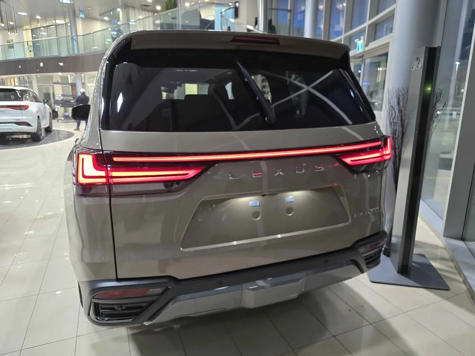 2026 Lexus LX 4th Gen - Image 7 of 20