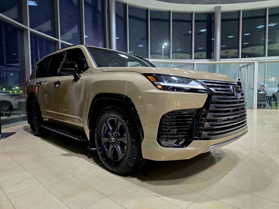 2026 Lexus LX 4th Gen - Image 2 of 20