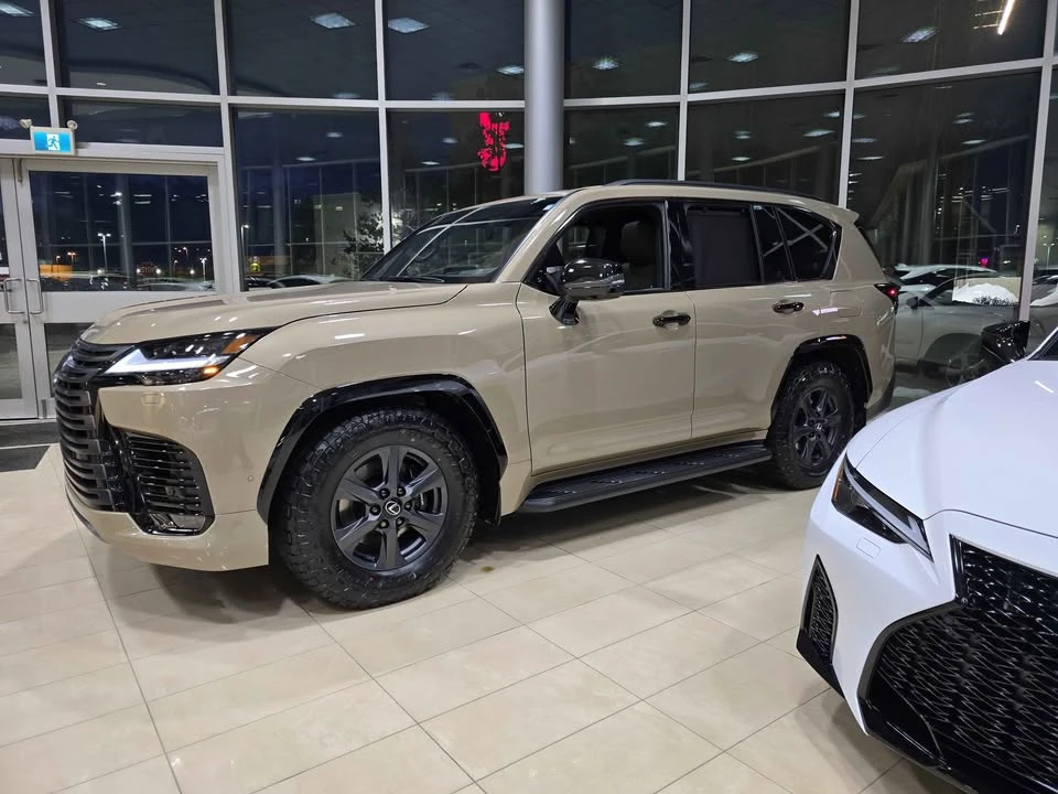 2026 Lexus LX 4th Gen - Image 5 of 20