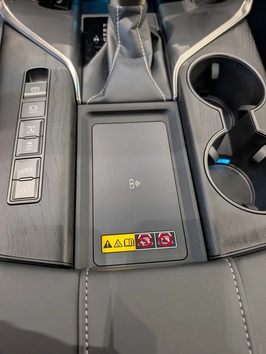 2026 Lexus LX 4th Gen - Image 8 of 8