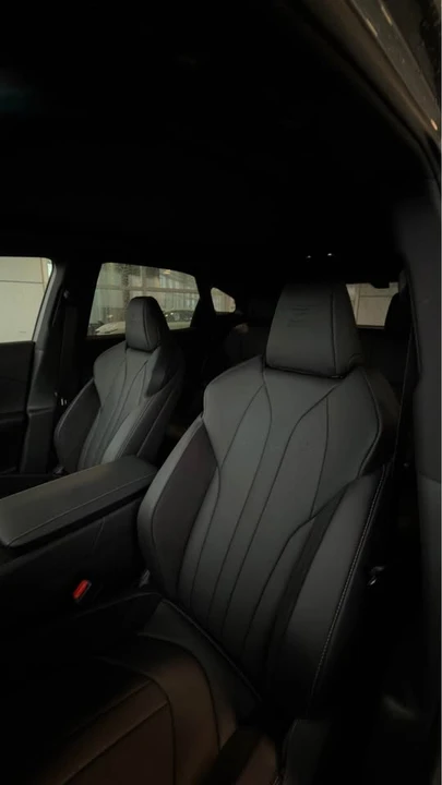 2026 Lexus RX 5th Gen - Image 14 of 18