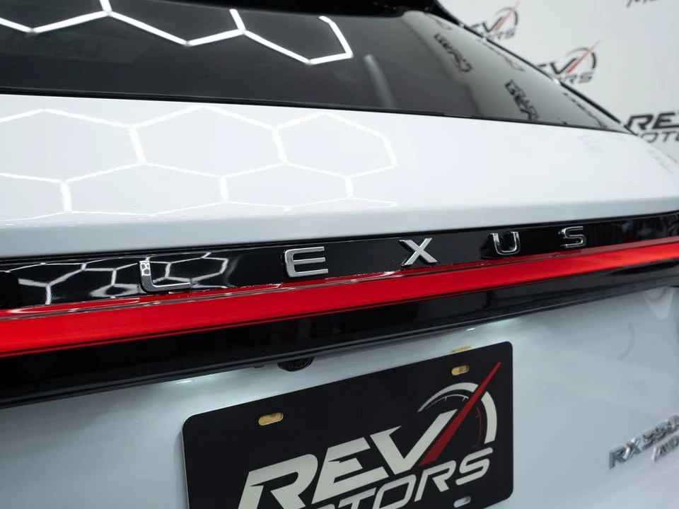 2026 Lexus RX 5th Gen - Image 8 of 20