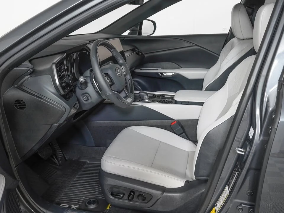 2026 Lexus RX 5th Gen - Image 9 of 11