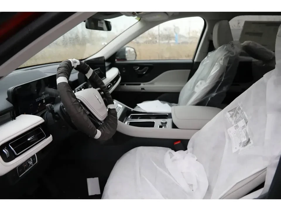 2026 Lincoln Aviator 2nd Gen - Image 18 of 20